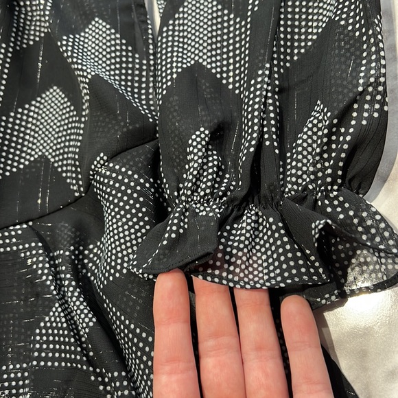 TED BAKER RUFFLE WRAP DRESS - Picture 4 of 9